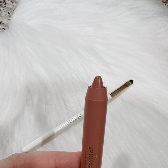 CHERIMOYA Lip Liner & Angled Lip Brush Set - Picture 4 of 4